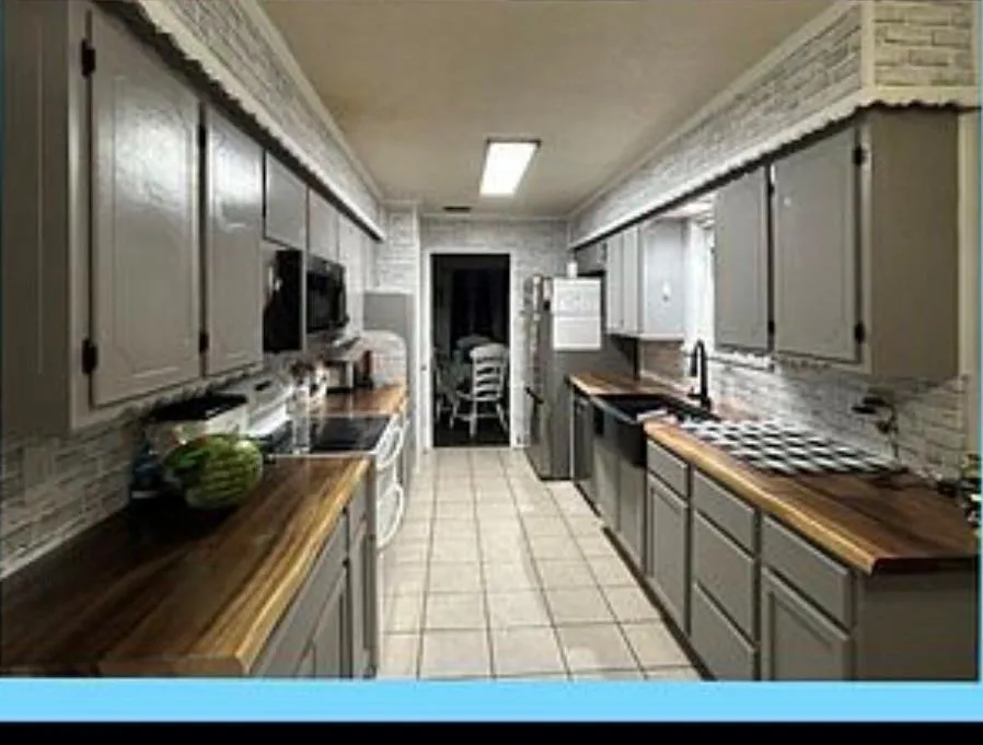 219 Barton Street Royse City, TX 75189