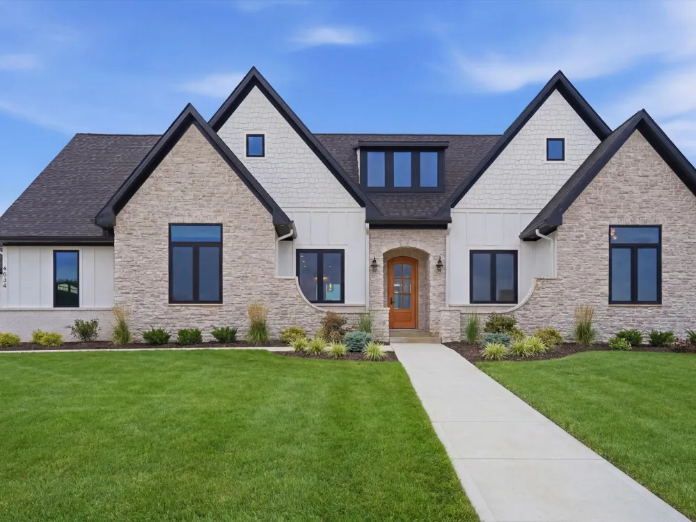 9034 York Crest Drive Saline, MI 48176