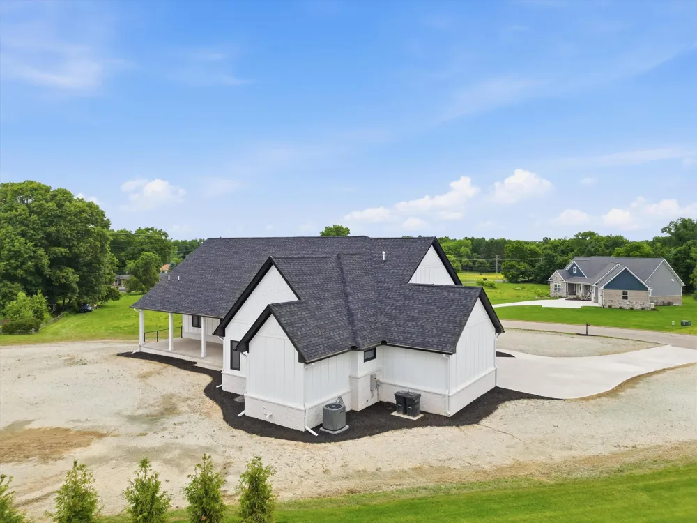 9034 York Crest Drive Saline, MI 48176