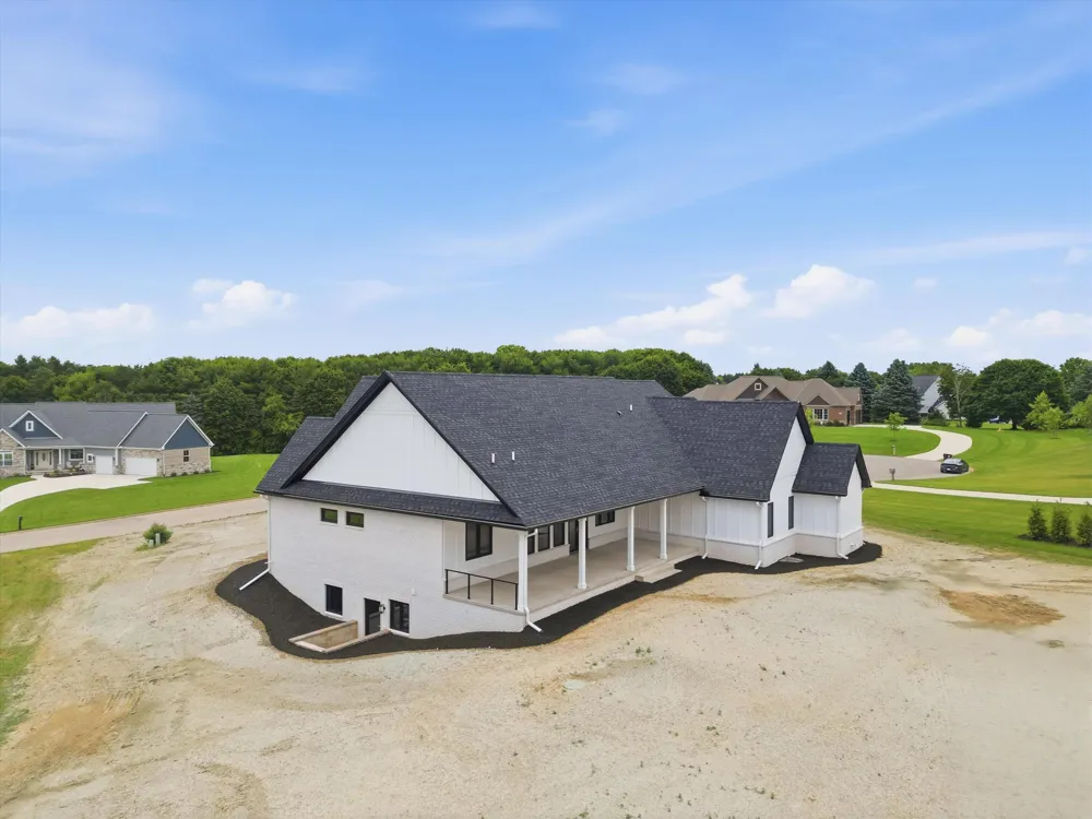 9034 York Crest Drive Saline, MI 48176