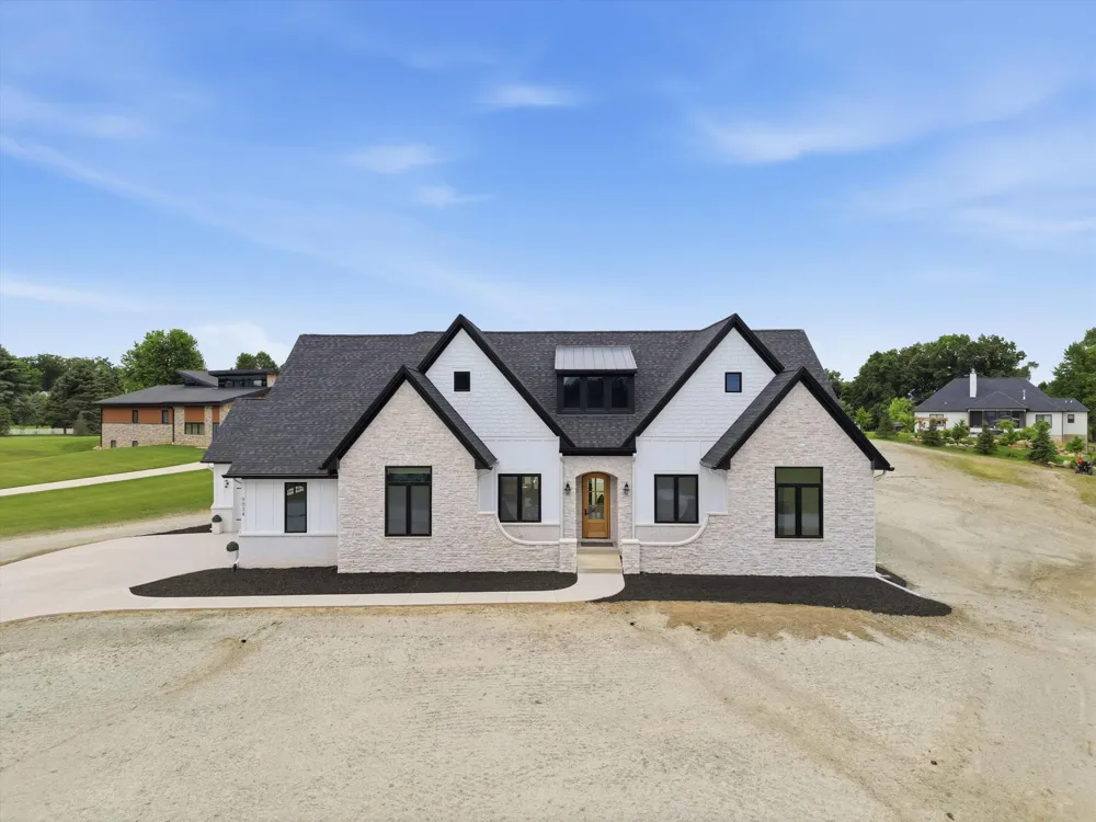 9034 York Crest Drive Saline, MI 48176