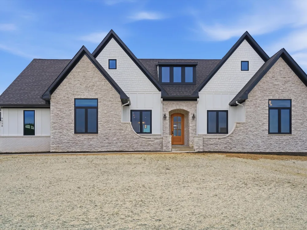 9034 York Crest Drive Saline, MI 48176