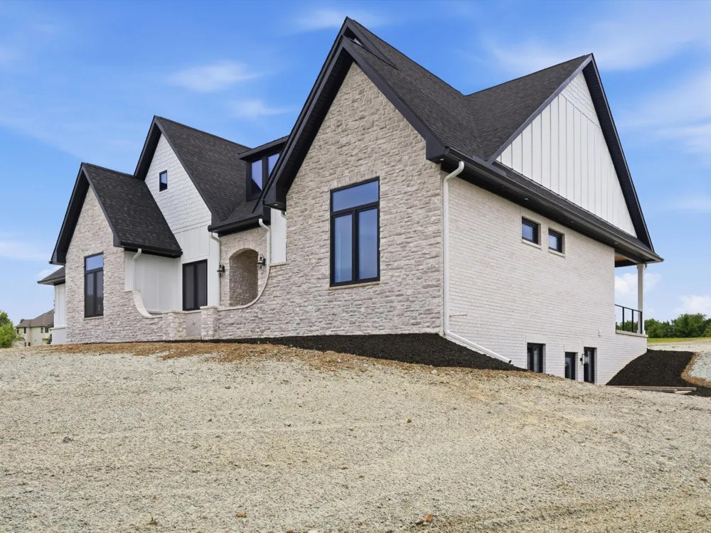 9034 York Crest Drive Saline, MI 48176