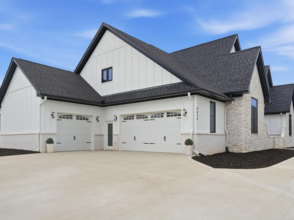 9034 York Crest Drive Saline, MI 48176