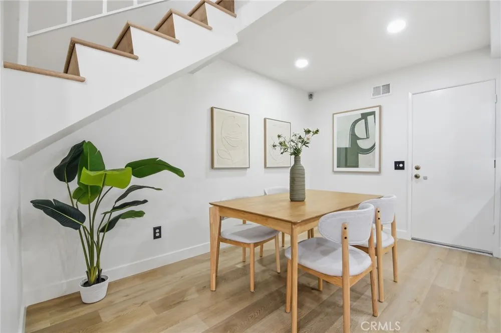 3342 Elm Avenue #26 Long Beach, CA 90807