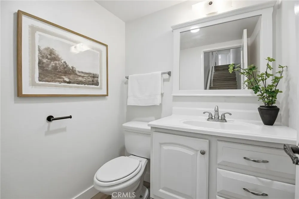 3342 Elm Avenue #26 Long Beach, CA 90807