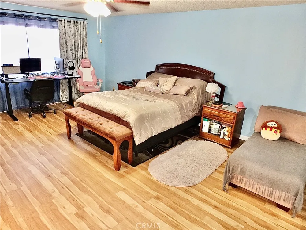 10420 Downey #203 Downey, CA 90241
