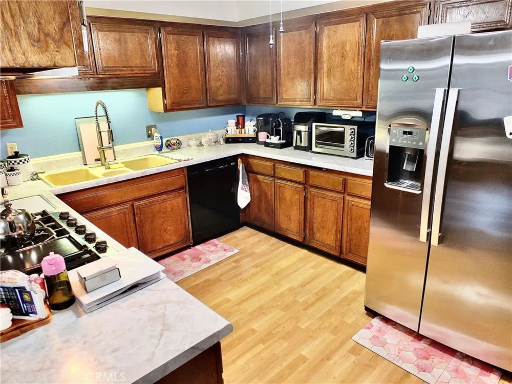 10420 Downey #203 Downey, CA 90241