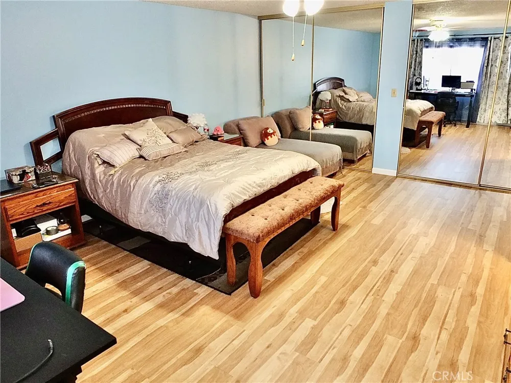 10420 Downey #203 Downey, CA 90241
