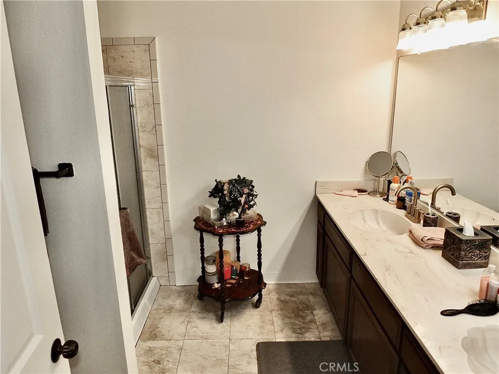 10420 Downey #203 Downey, CA 90241