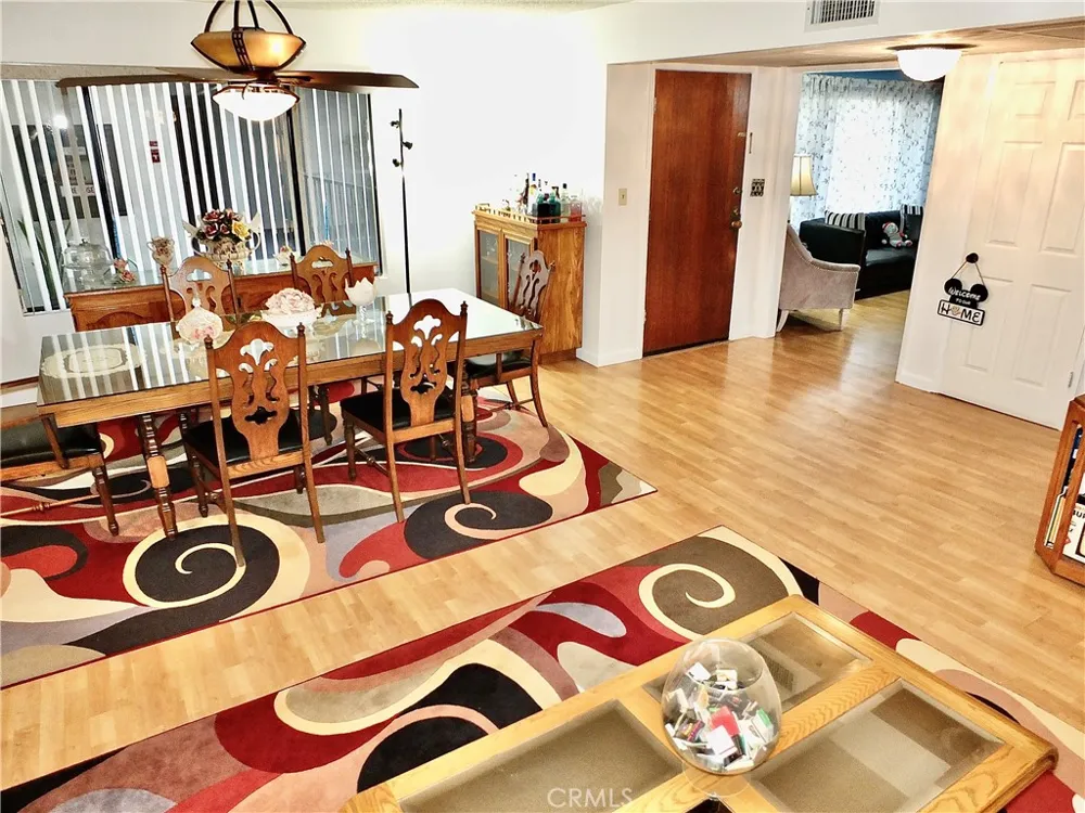 10420 Downey #203 Downey, CA 90241