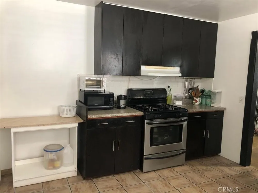 424 E 91st Street Los Angeles, CA 90003
