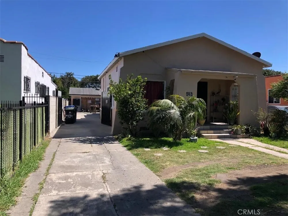 424 E 91st Street Los Angeles, CA 90003