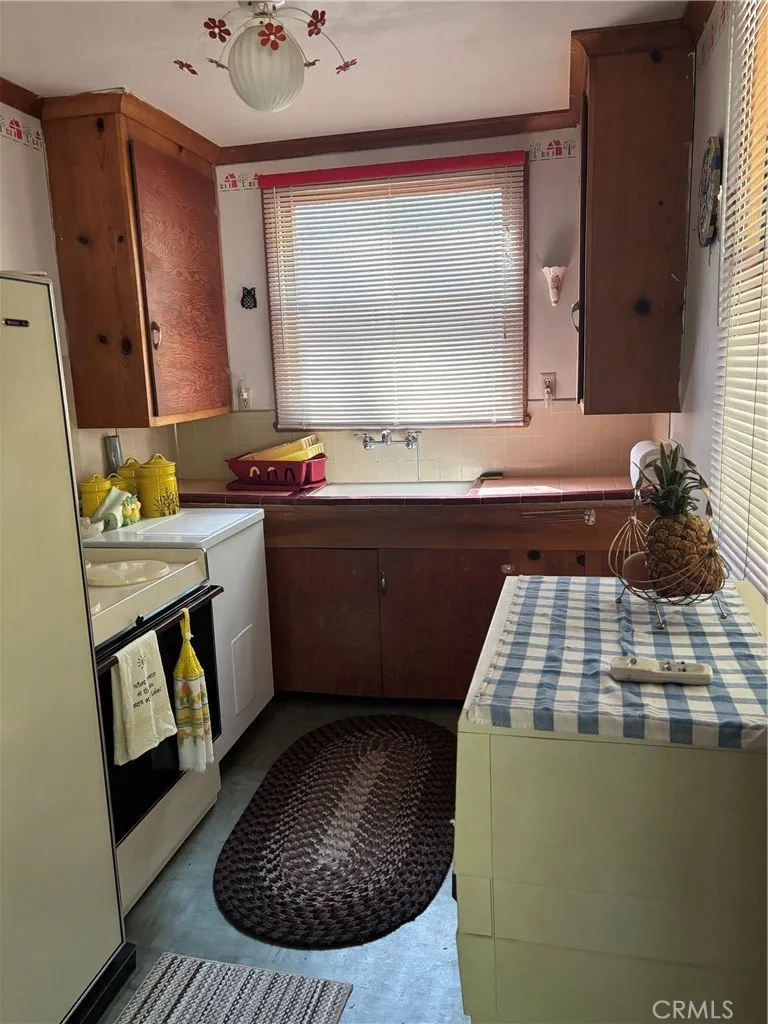 10736 Fishery Springs Road Loch Lomond, CA 95461