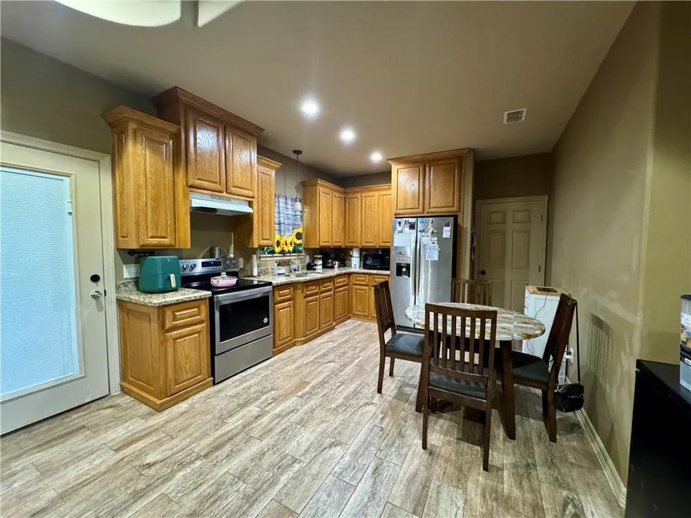 1521 Seabreeze Street Alice, TX 78332