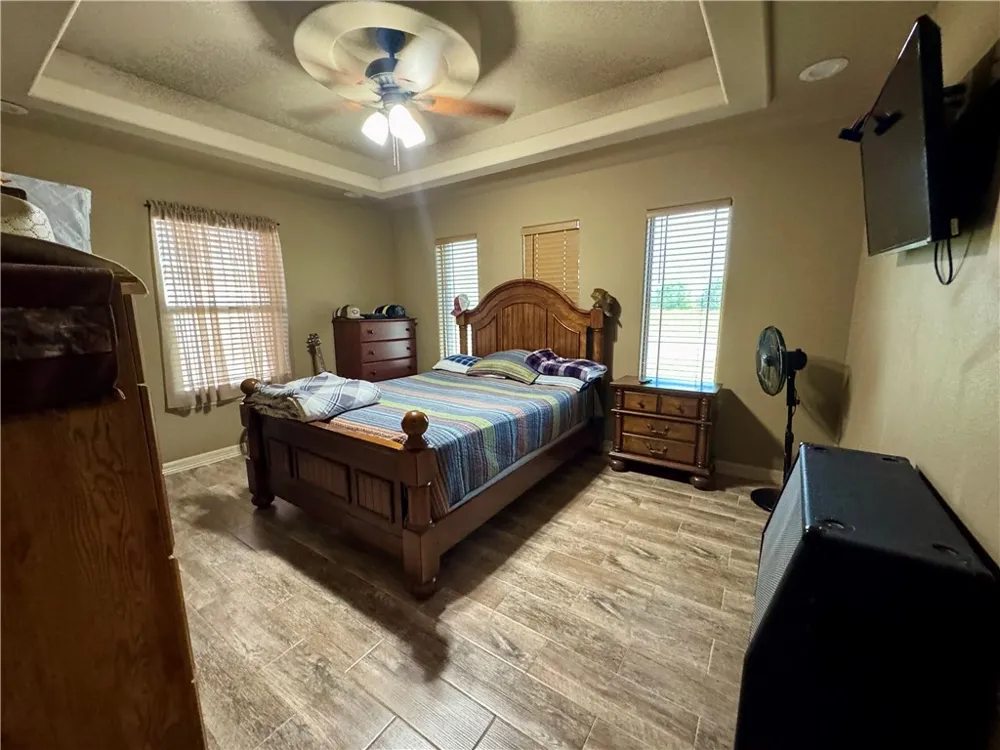 1521 Seabreeze Street Alice, TX 78332