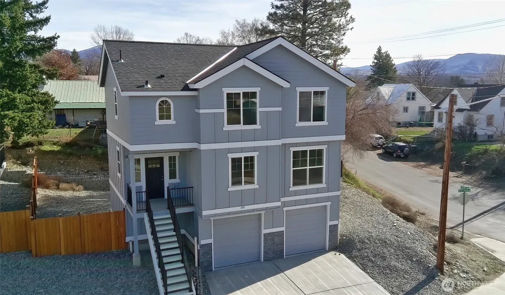 600 Ross Canyon Road Omak, WA 98841
