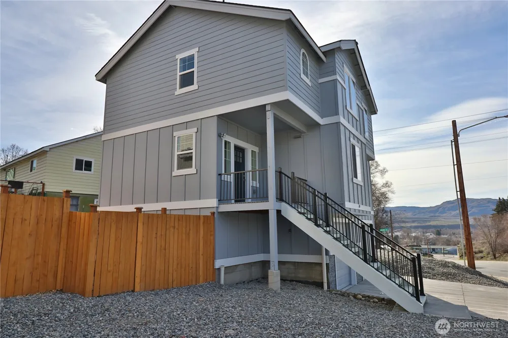 600 Ross Canyon Road Omak, WA 98841