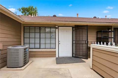 11350 Foothill #35