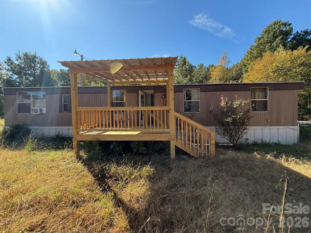 5027 Lineberger Loop Road Denver, NC 28037