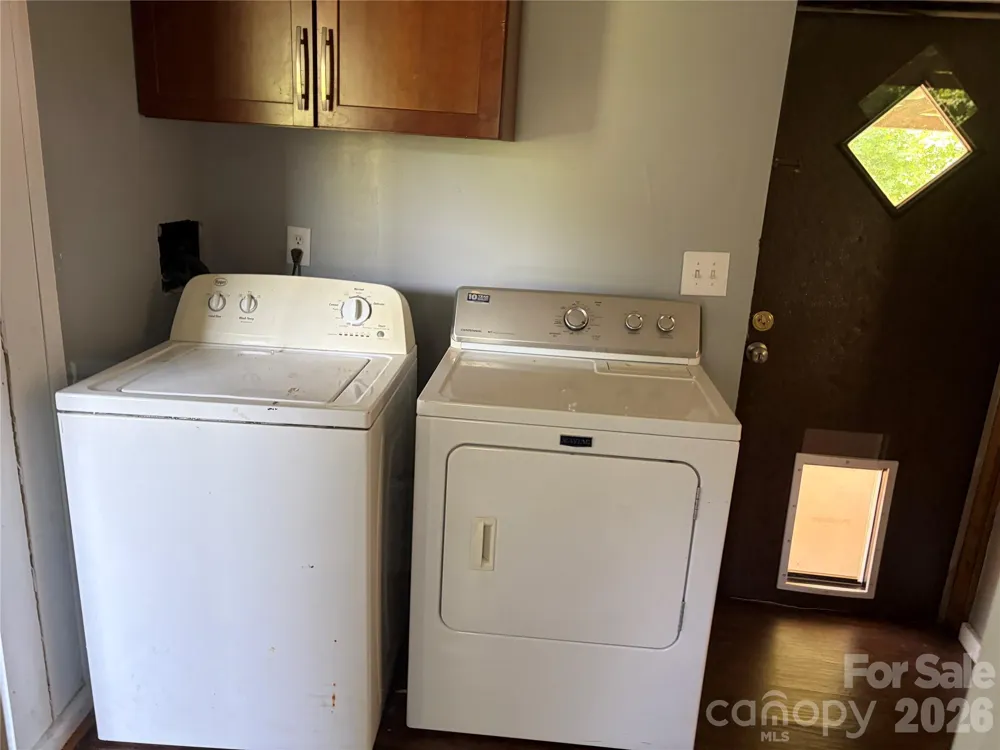 5027 Lineberger Loop Road Denver, NC 28037
