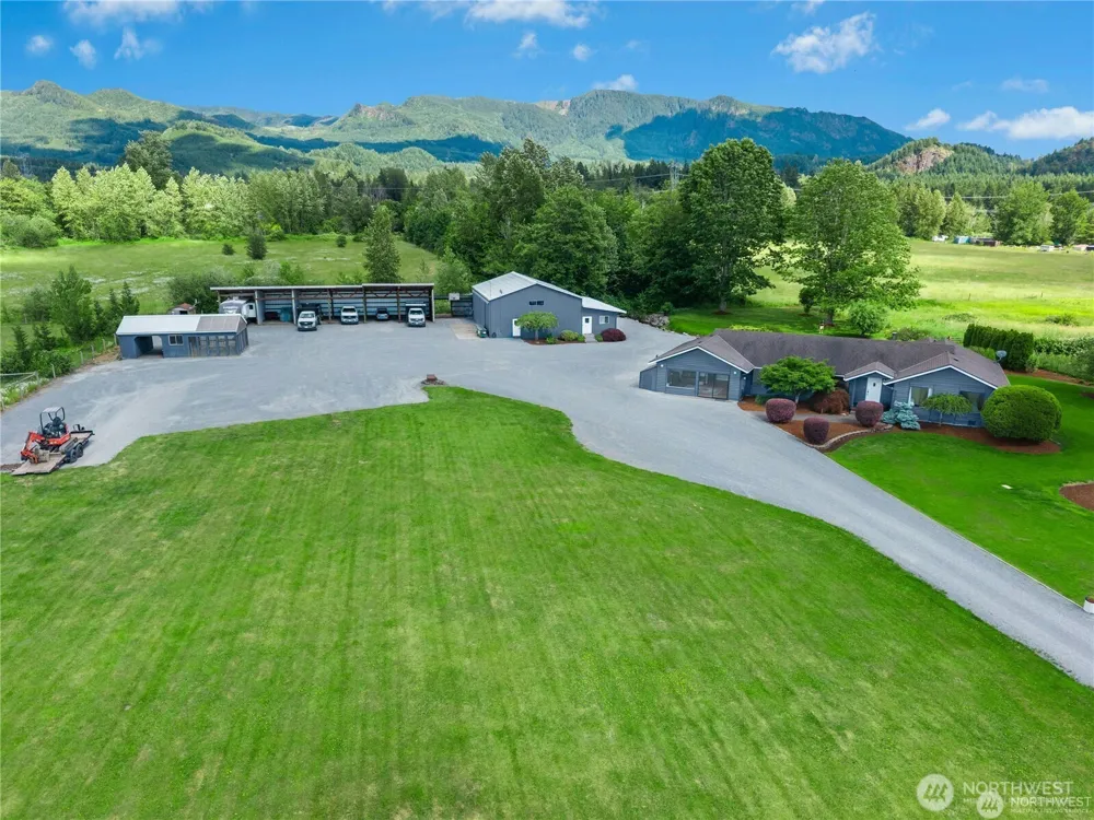 720079066 292nd Way SE Enumclaw, WA 98022