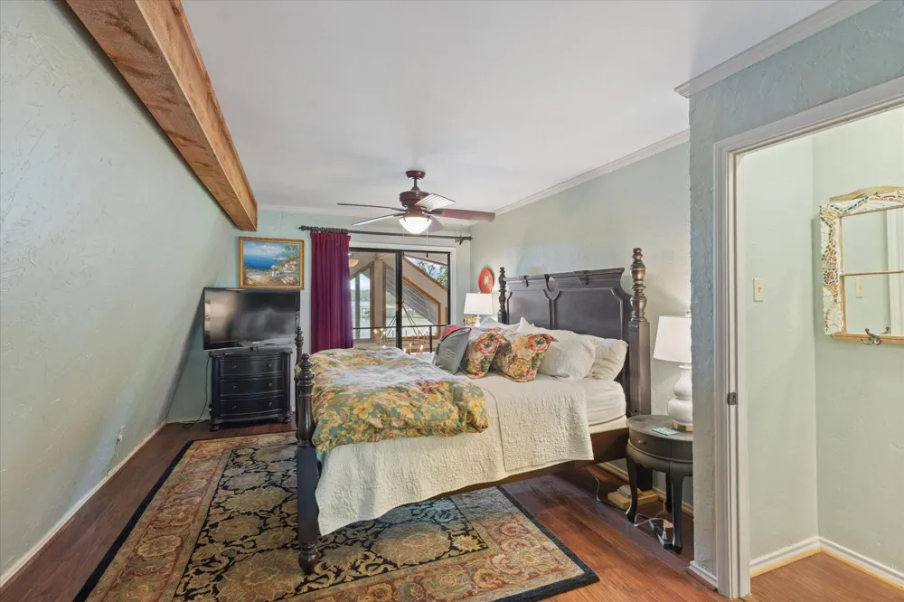 900 King Thomas Drive Scroggins, TX 75480