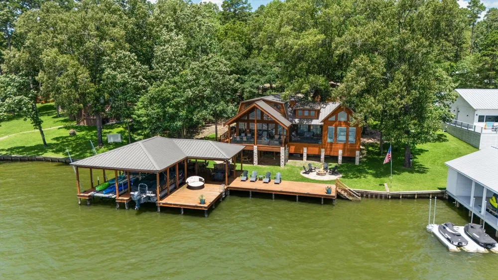 900 King Thomas Drive Scroggins, TX 75480