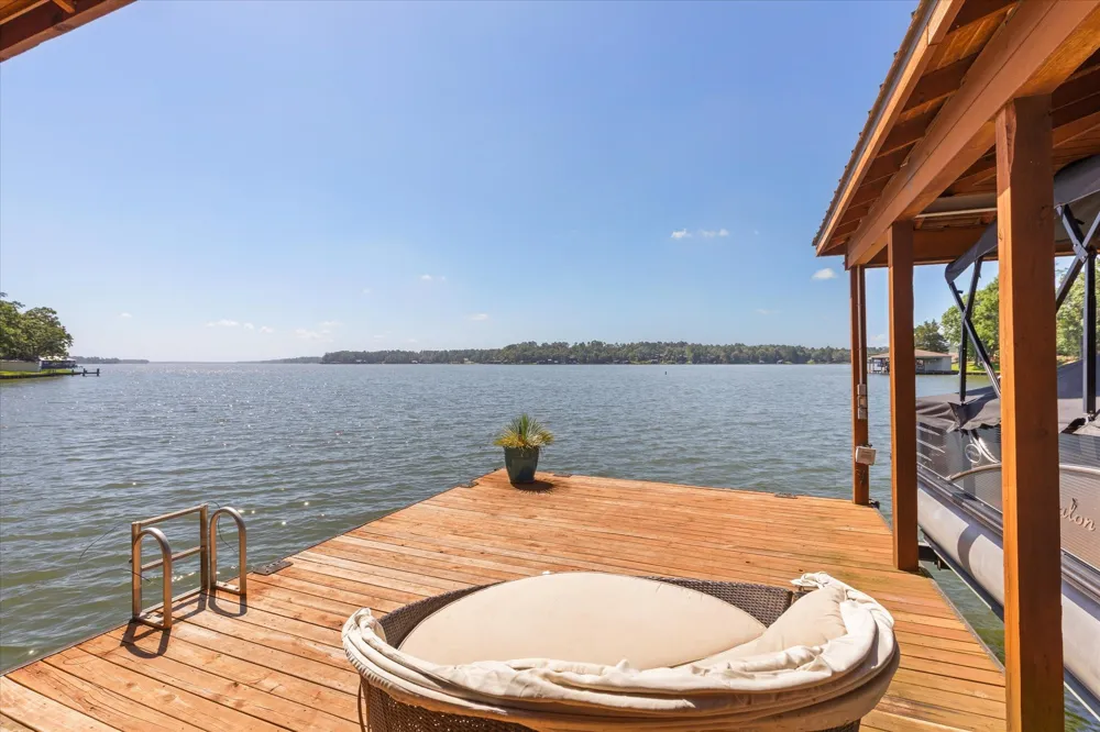 900 King Thomas Drive Scroggins, TX 75480