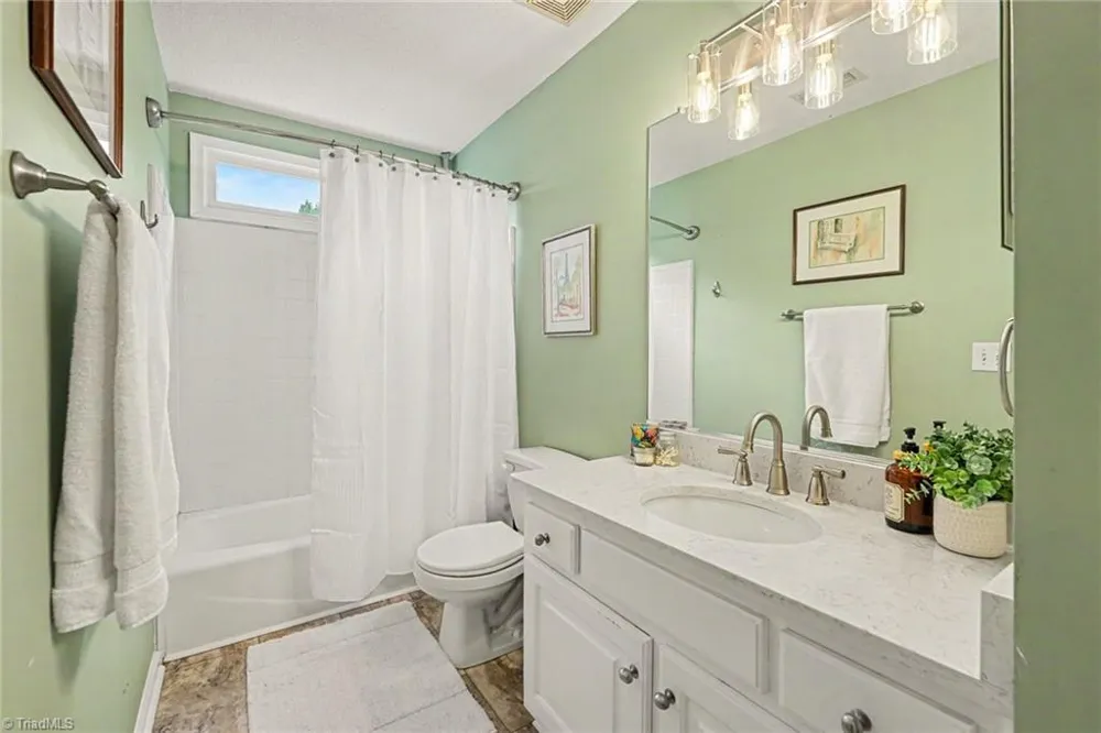 3116 Southhampton Drive Jamestown, NC 27282