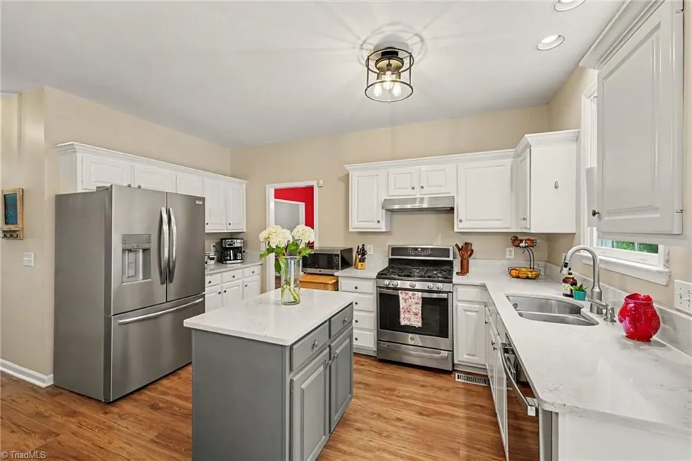 3116 Southhampton Drive Jamestown, NC 27282