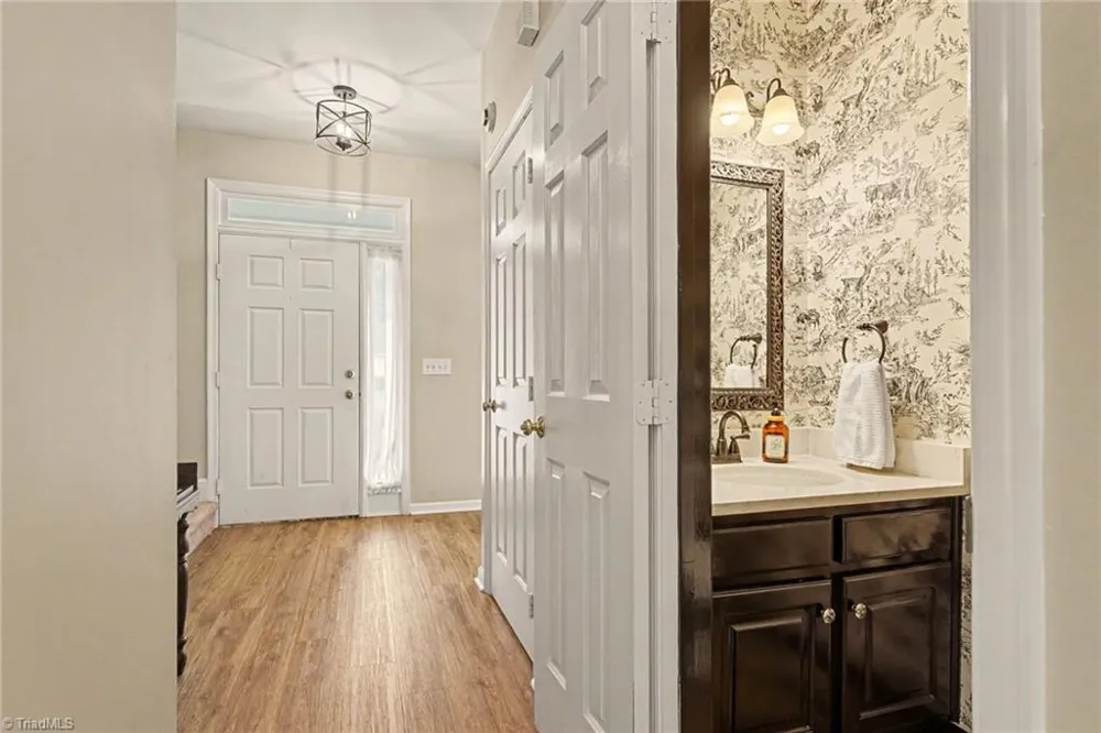 3116 Southhampton Drive Jamestown, NC 27282