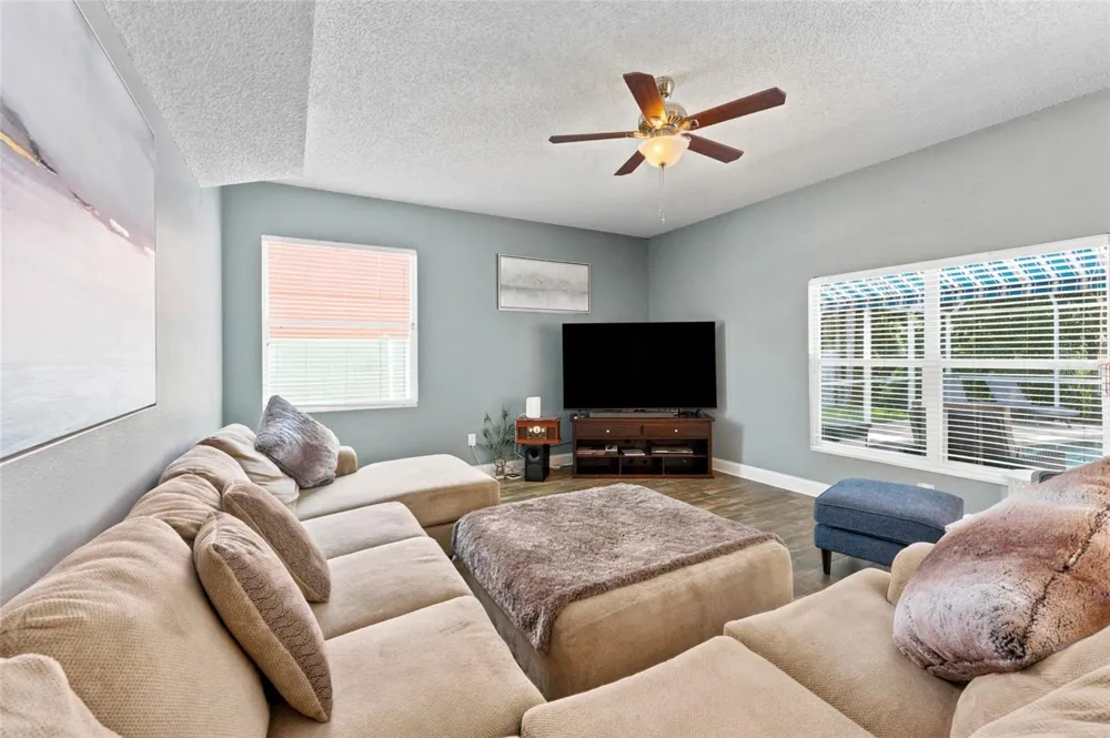 15629 EASTBOURN DRIVE Odessa, FL 33556