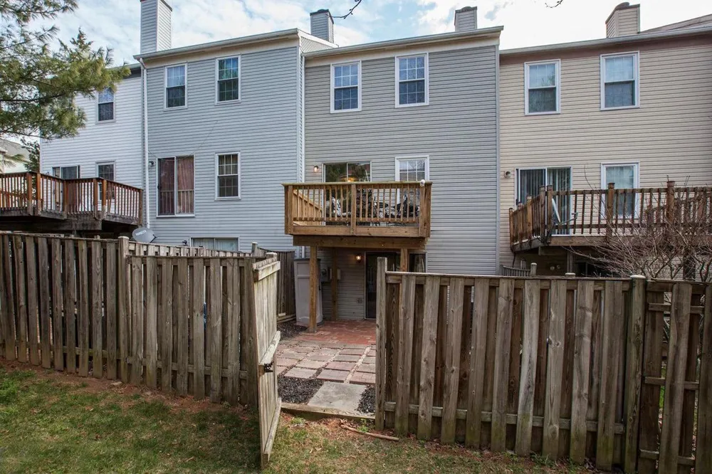 13915 GUNNERS PLACE Centreville, VA 20121