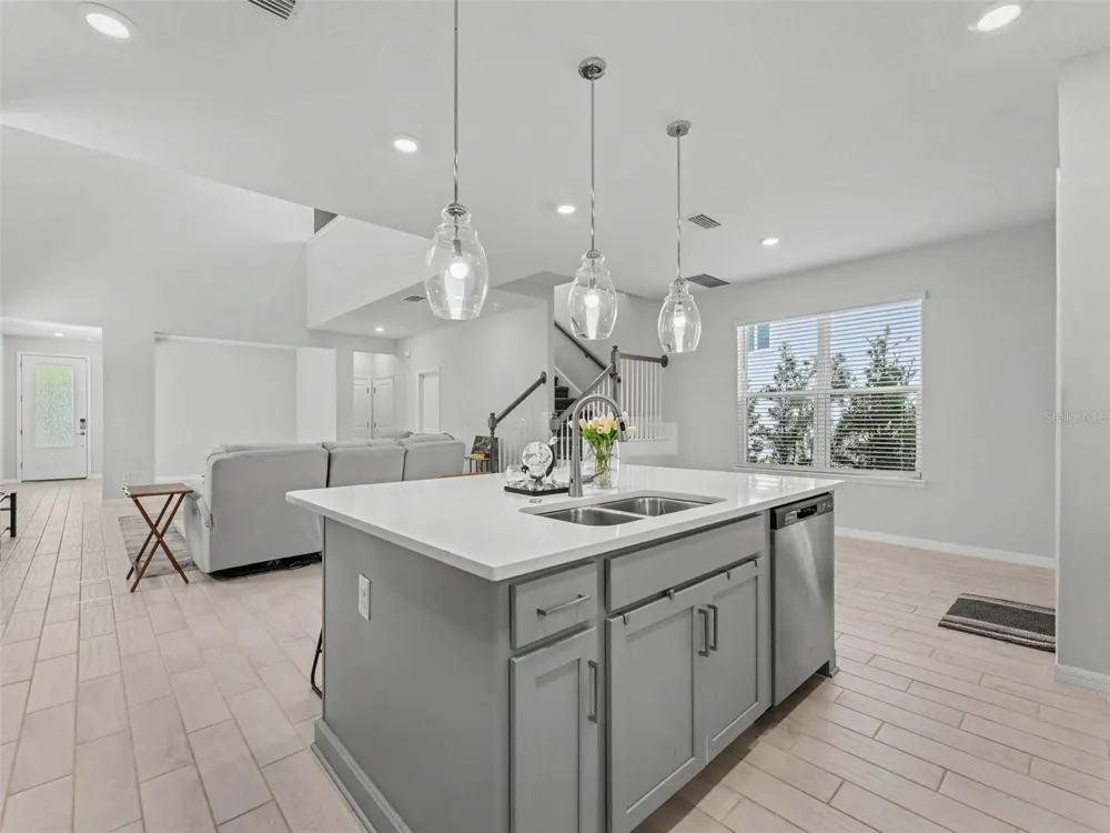 13631 RANGELAND BOULEVARD Odessa, FL 33556