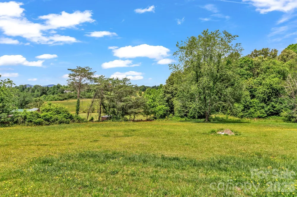 12 Green Cove Lane Alexander, NC 28701