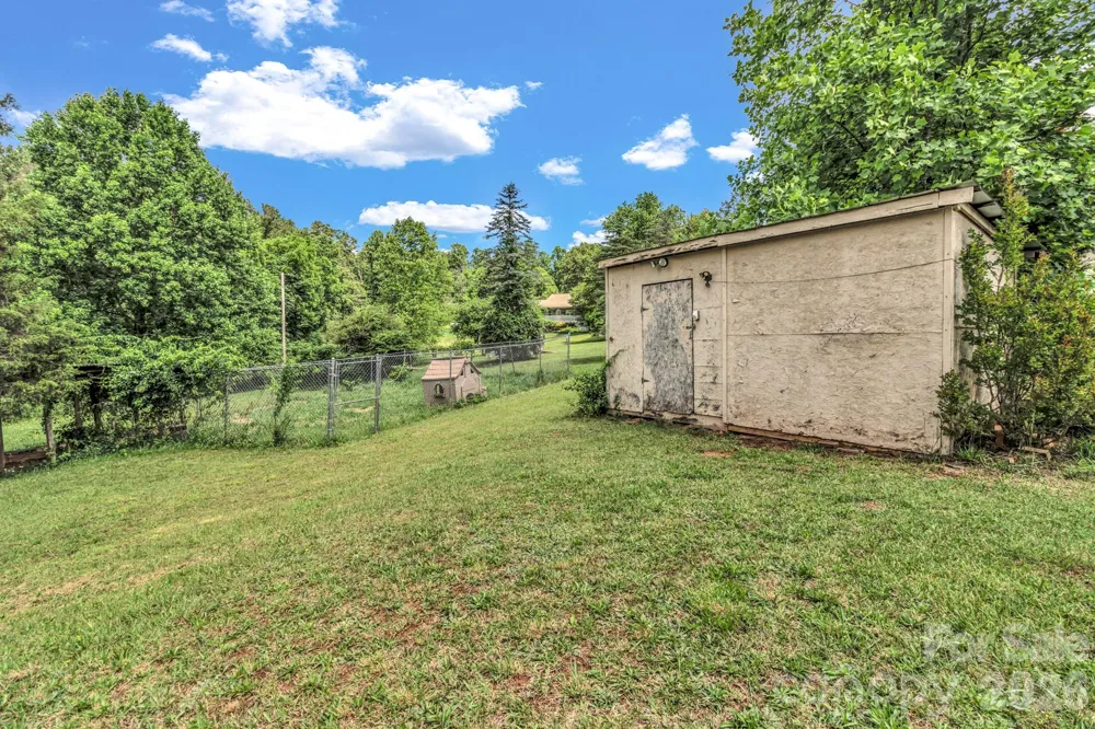 12 Green Cove Lane Alexander, NC 28701