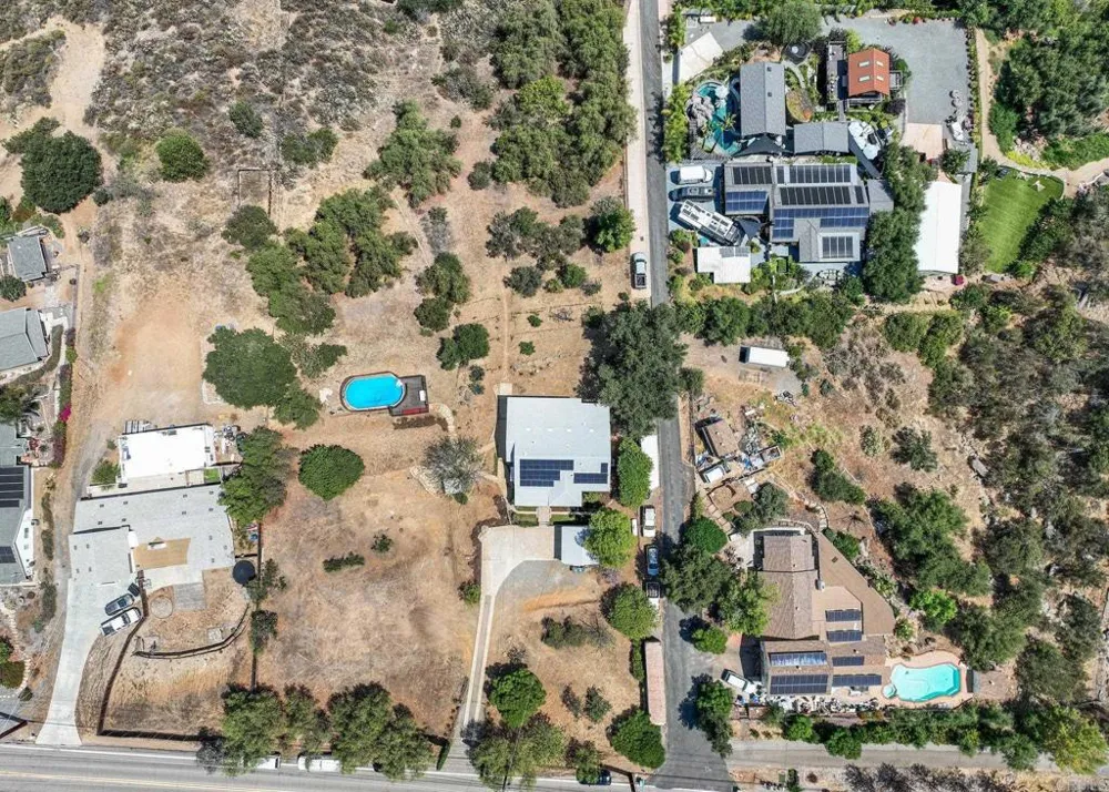 950 S Grade Road Alpine, CA 91901