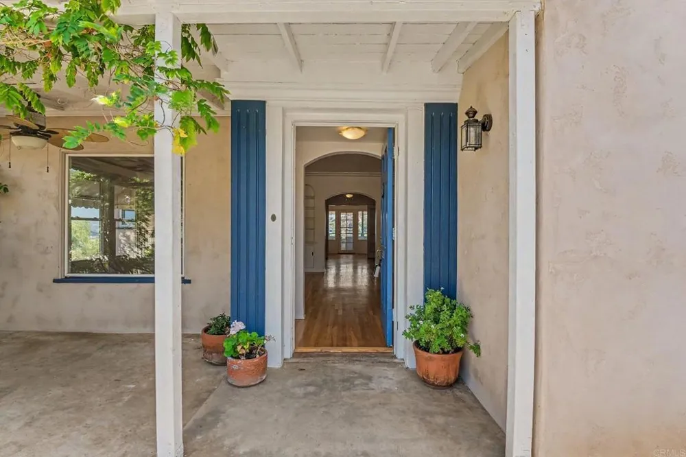 950 S Grade Road Alpine, CA 91901