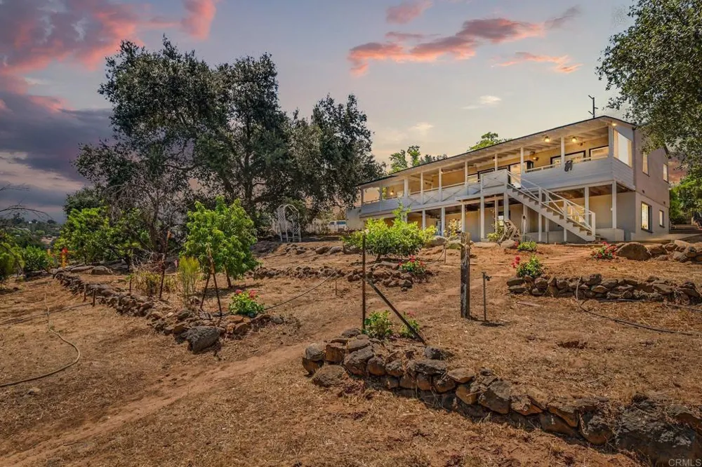950 S Grade Road Alpine, CA 91901