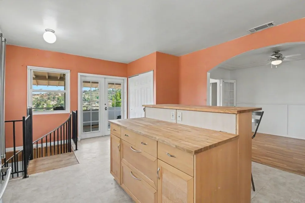 950 S Grade Road Alpine, CA 91901