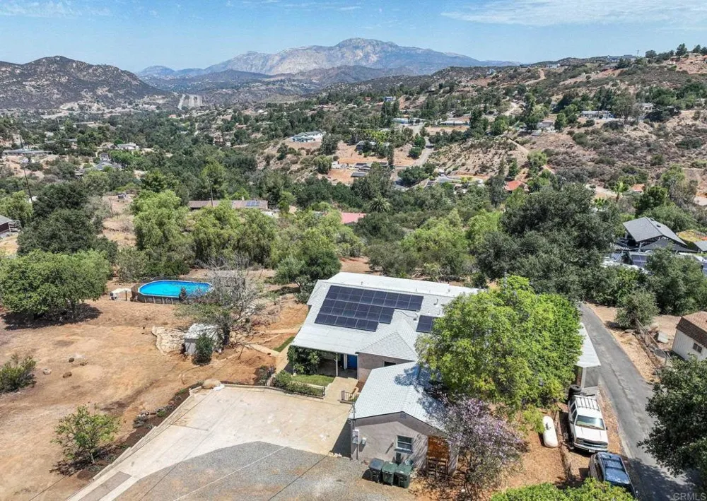 950 S Grade Road Alpine, CA 91901