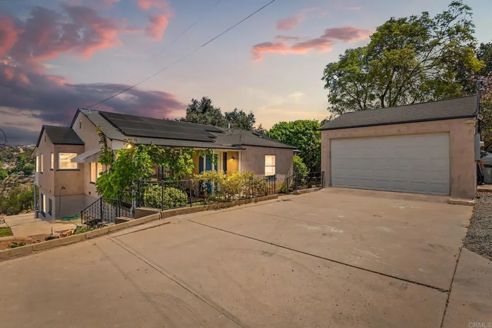 950 S Grade Road Alpine, CA 91901