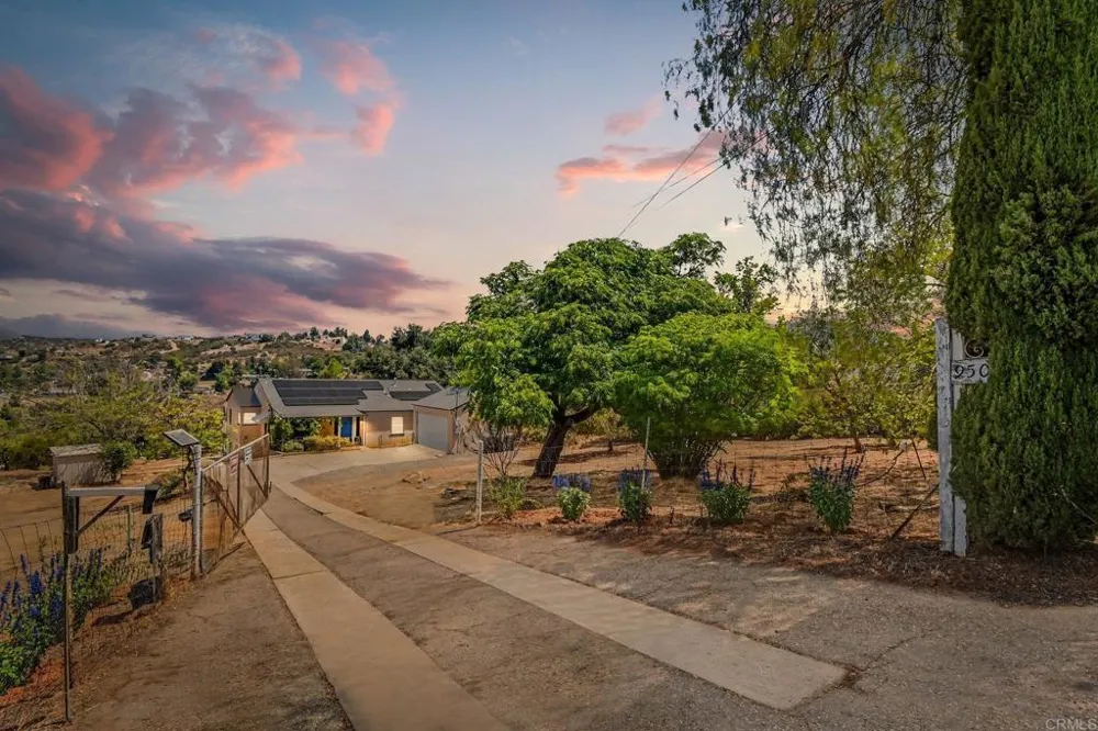950 S Grade Road Alpine, CA 91901
