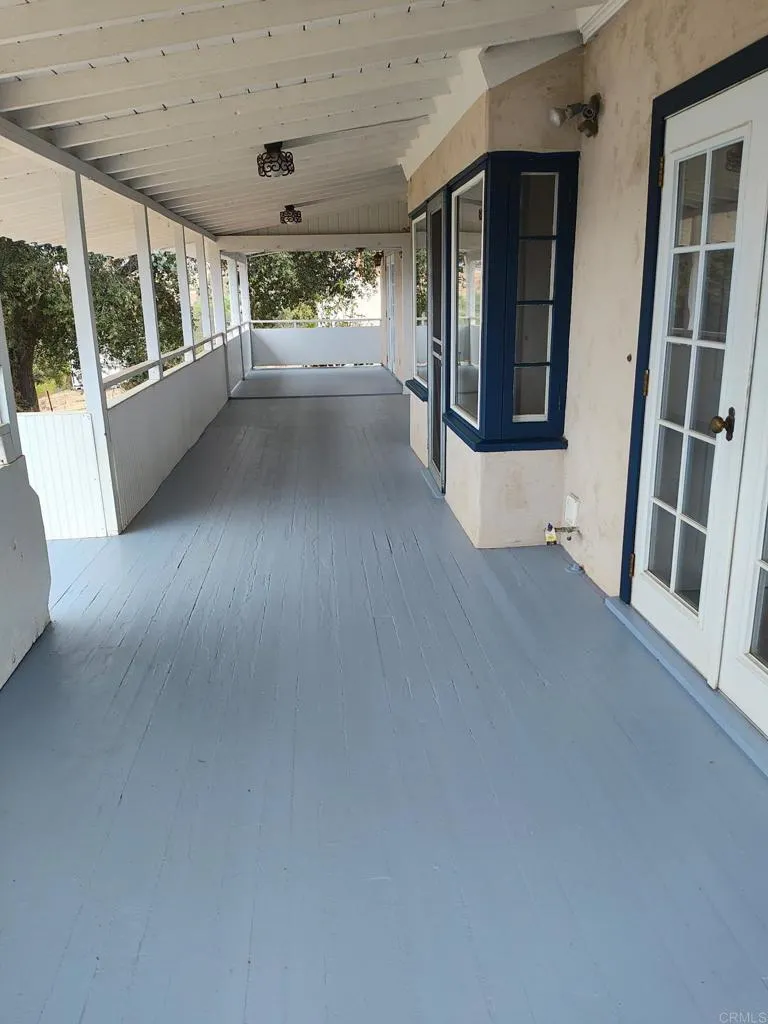 950 S Grade Road Alpine, CA 91901