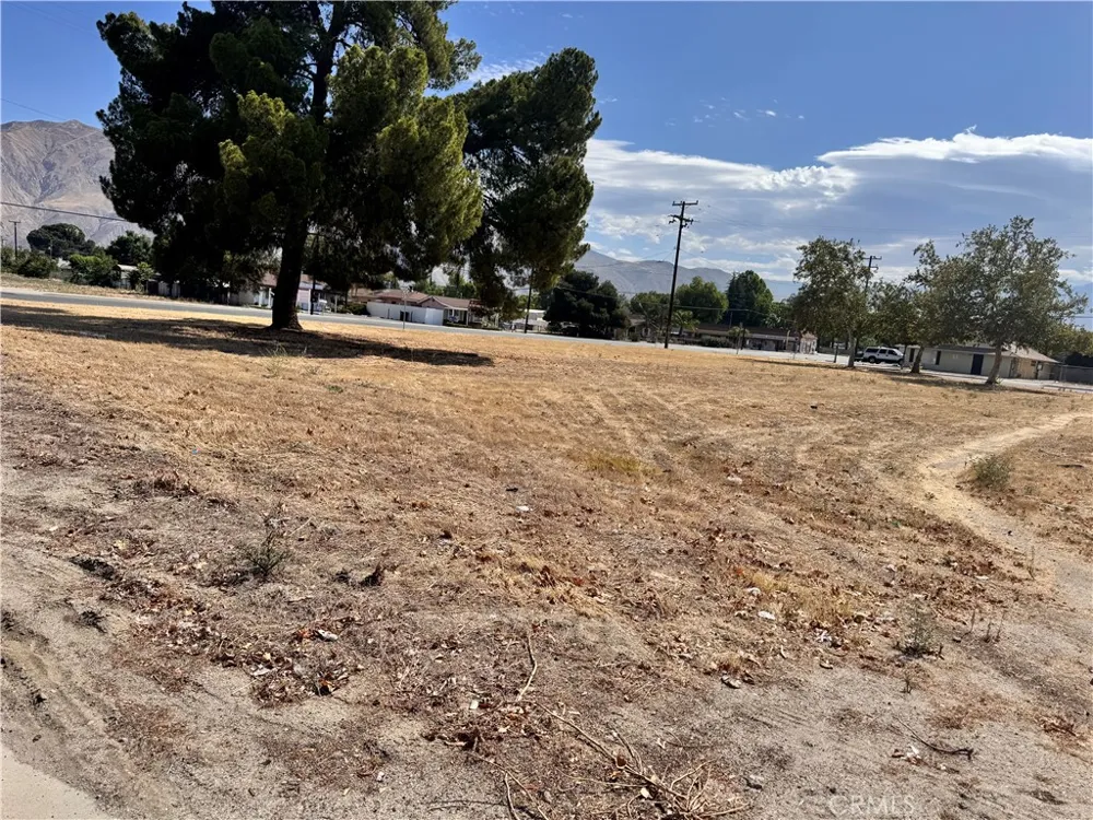 467 S Hewitt San Jacinto, CA 92583