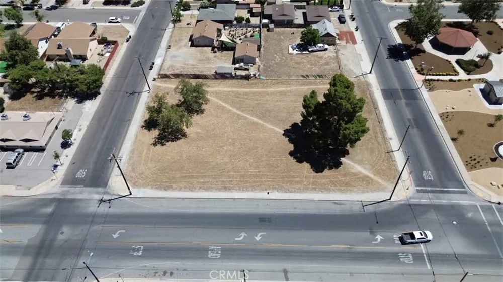 467 S Hewitt San Jacinto, CA 92583