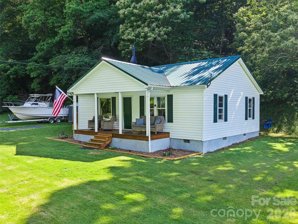 232 Langford Branch Road Burnsville, NC 28714