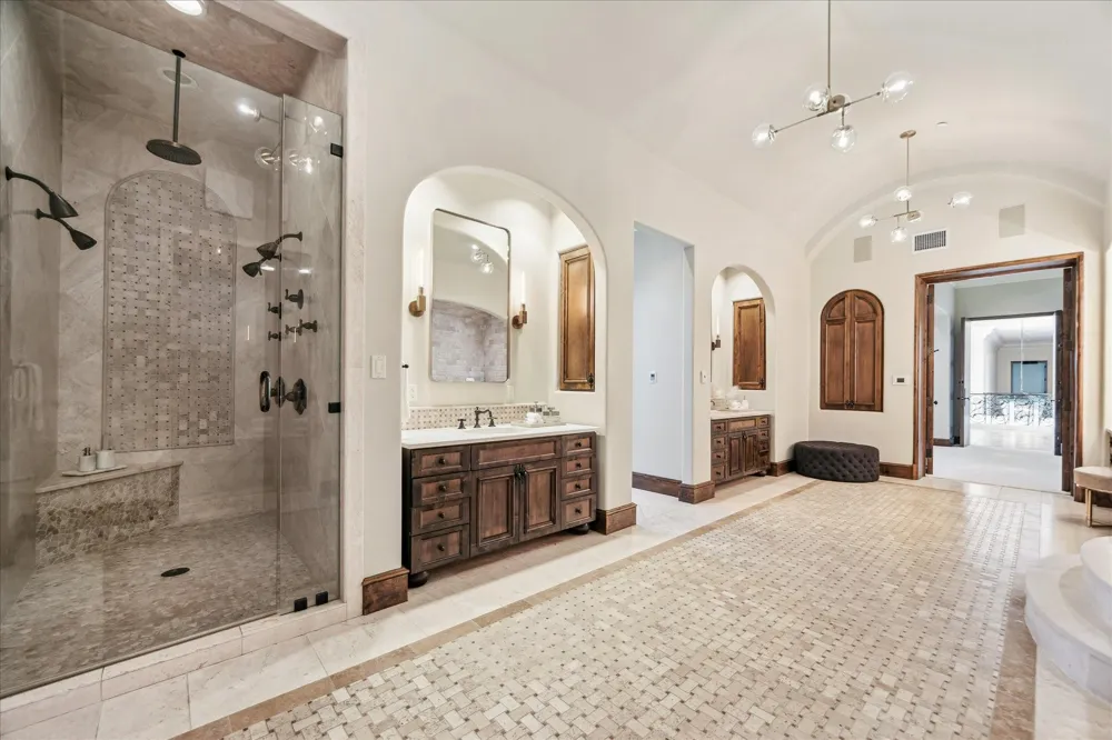 9 Rue Boerne, TX 78006