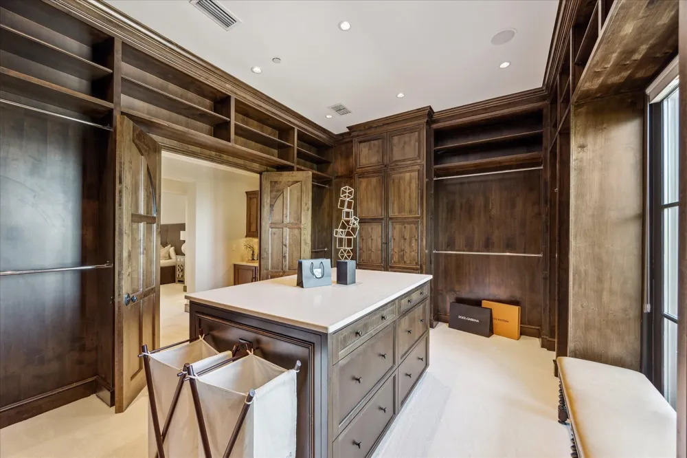 9 Rue Boerne, TX 78006